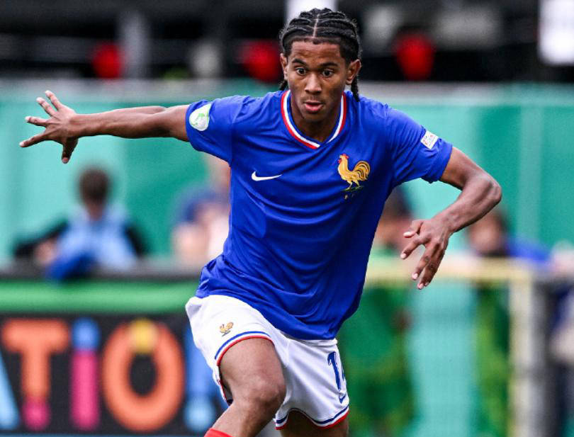 恩里克尝试大胆轮换，巴黎险遭斯特拉斯堡翻盘，19岁天才拯救尊严